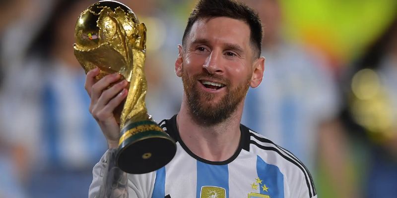 Với chức vô địch World Cup, Messi đã hoàn thành bộ sưu tập danh hiệu tập thể