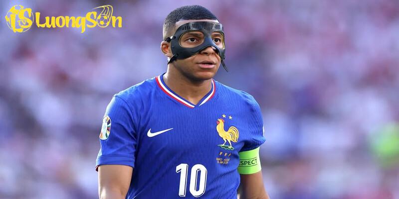 Kylian Mbappe có tổng tài sản lên đến hơn 180 triệu USD