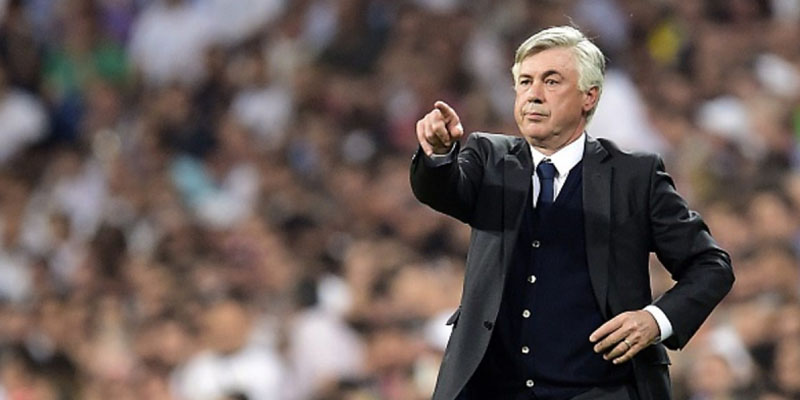 “Bố già” Ancelotti với thần thái đỉnh cao