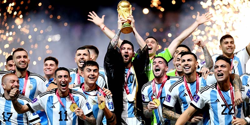 Messi là nhân tố quan trọng góp phần mang về chiếc cúp vô địch World Cup 2022 của ĐTQG Argentina